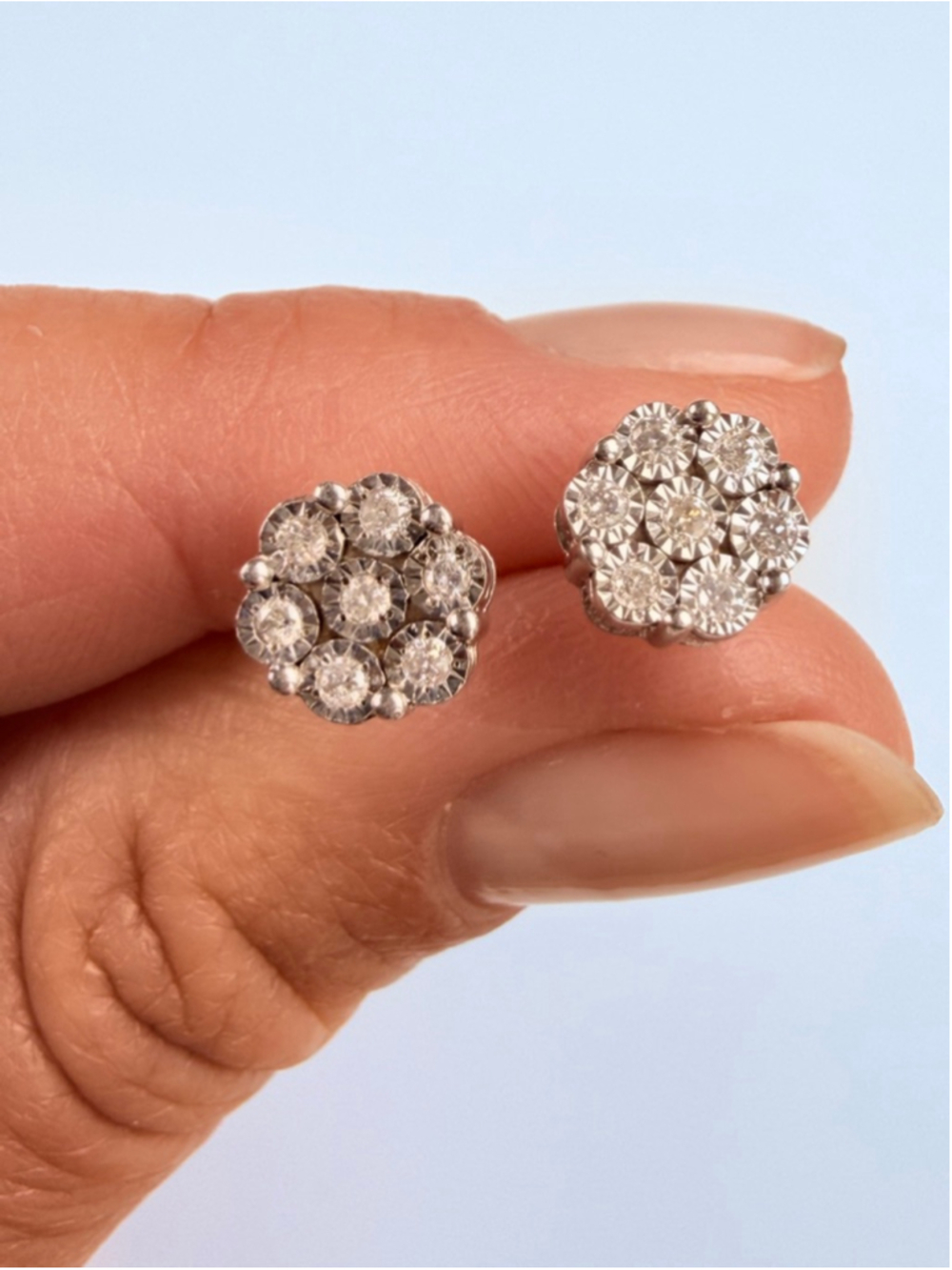 EFFY .14 CT Genuine Diamond 925 Sterling Silver Bouquet Stud Earrings $575